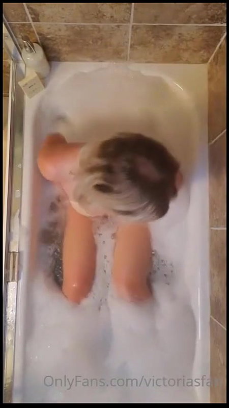 Victoriasfan Nude Bath Onlyfans Video
