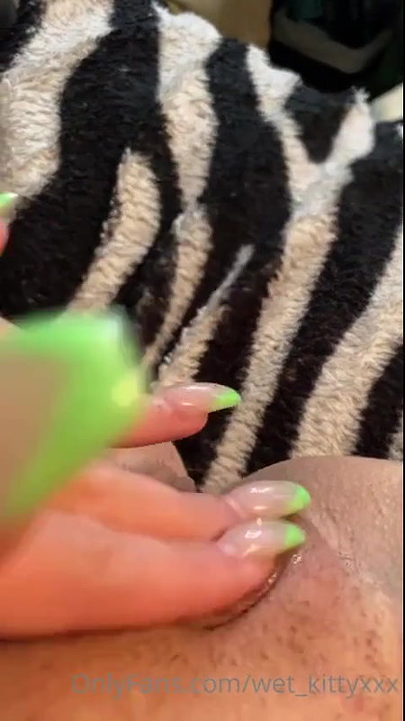 wetKitty – kittiebabyxxx OnlyFans Leaks (3 Videos) 3