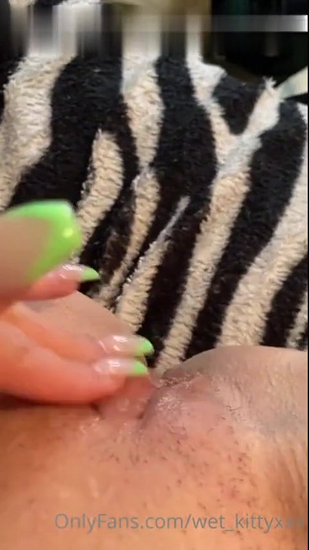 wetKitty – kittiebabyxxx OnlyFans Leaks (3 Videos) 3