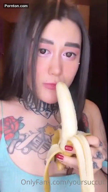Yoursuccub OnlyFans Banana Sucking Video
