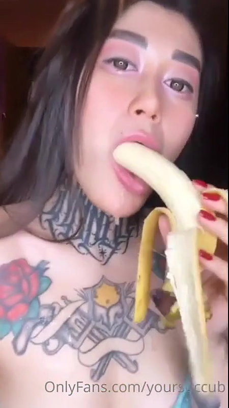 Yoursuccub OnlyFans Banana Sucking Video