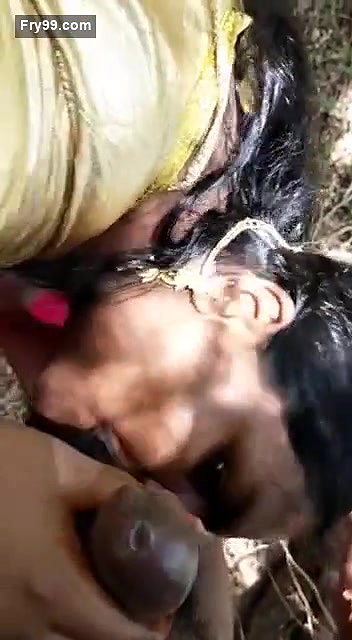 Sexy ass bhabhi outdoor