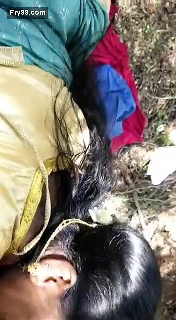 Sexy ass bhabhi outdoor