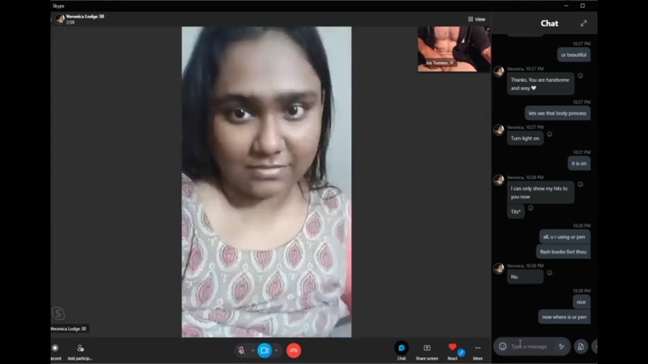 Desi Girl Showing Boobs To Stranger