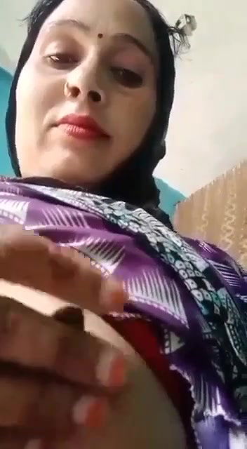 Horny bhabi Showing For lover