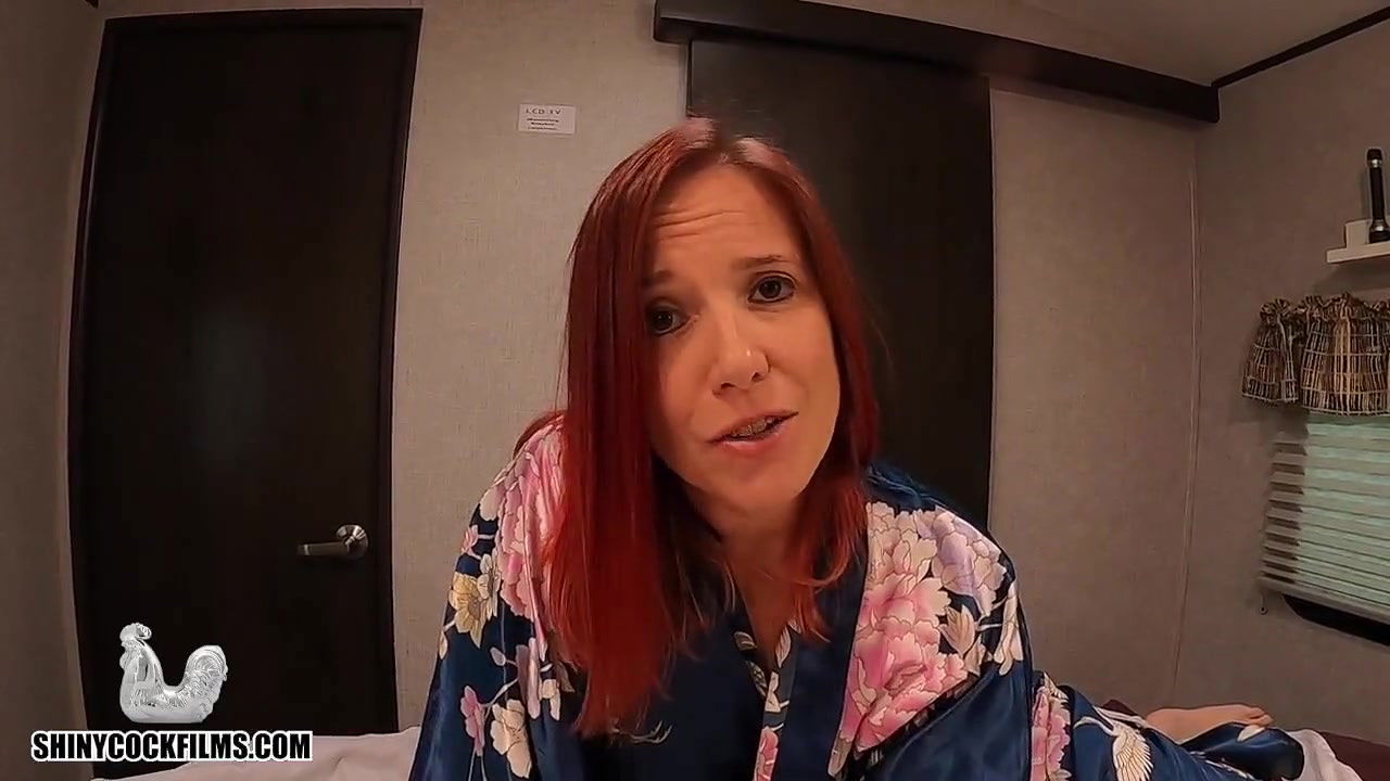 Fan girl wants to worship you