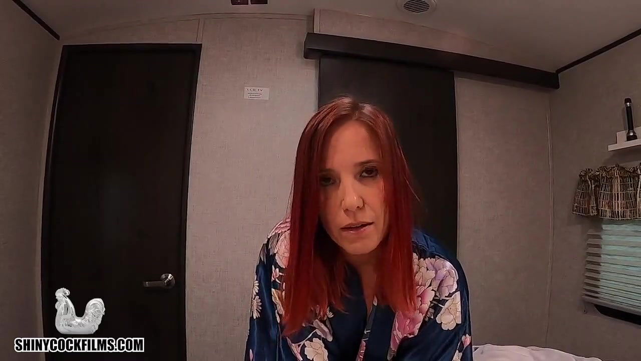 Fan girl wants to worship you