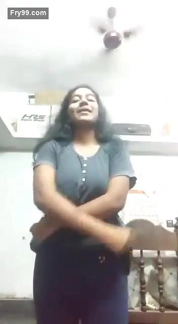 Desi village bhabi nice boobs