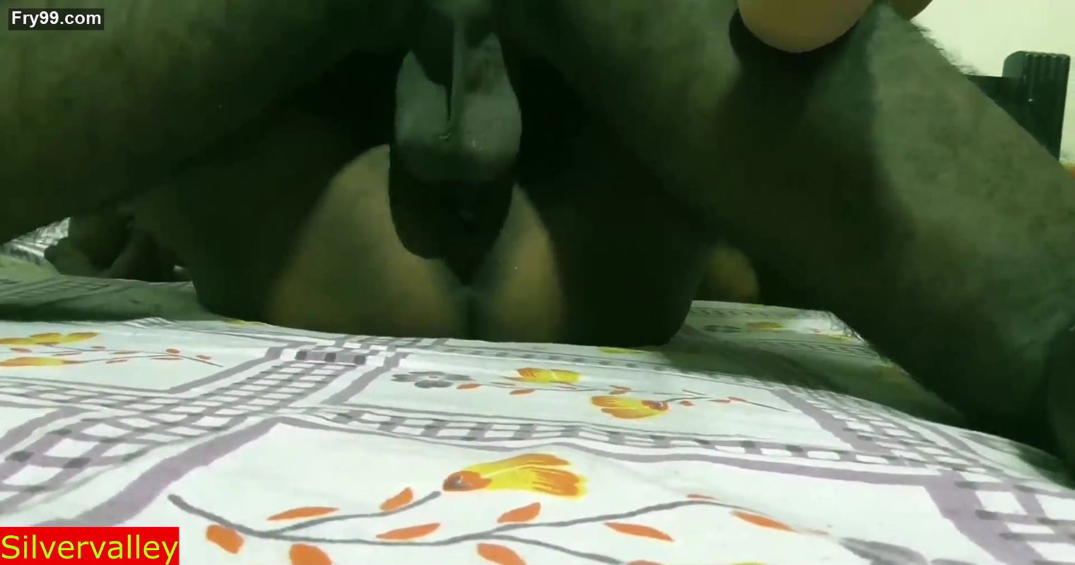 Indian Hot Bhabhi Romantic Sex with Husband Cousin !!