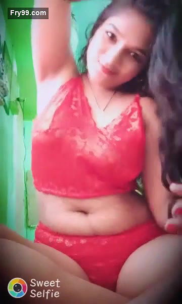 Desi cute girl sexy body