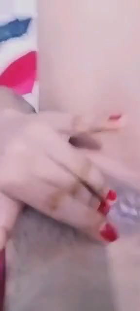 Beautiful Cute Gf Showing And Fingering