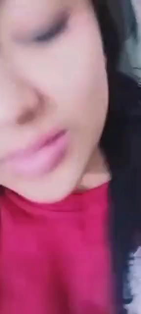 Beautiful Cute Gf Showing And Fingering