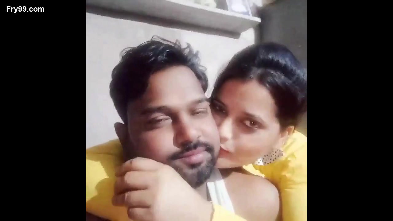 Desi couple leaked vids
