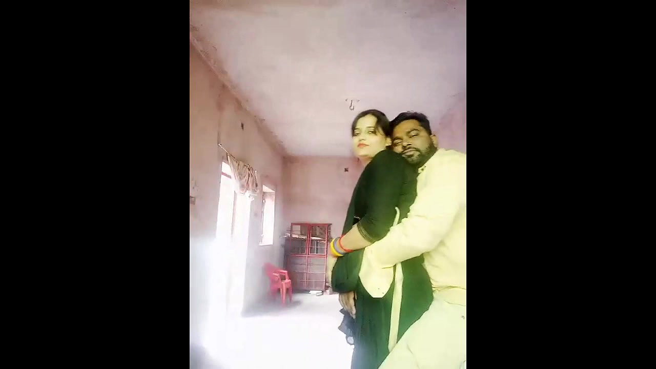 Desi couple leaked vids
