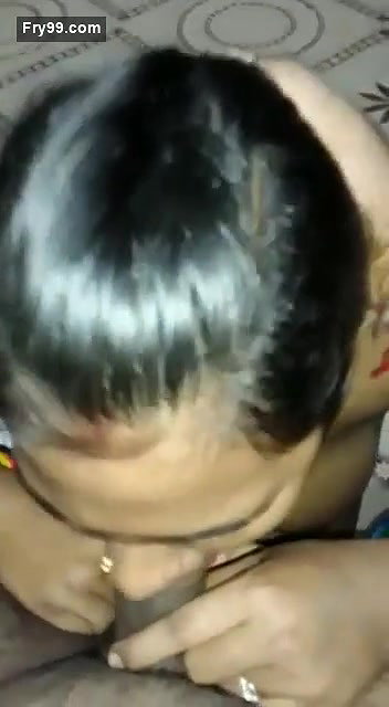 Desi sexy bhabi hot suck