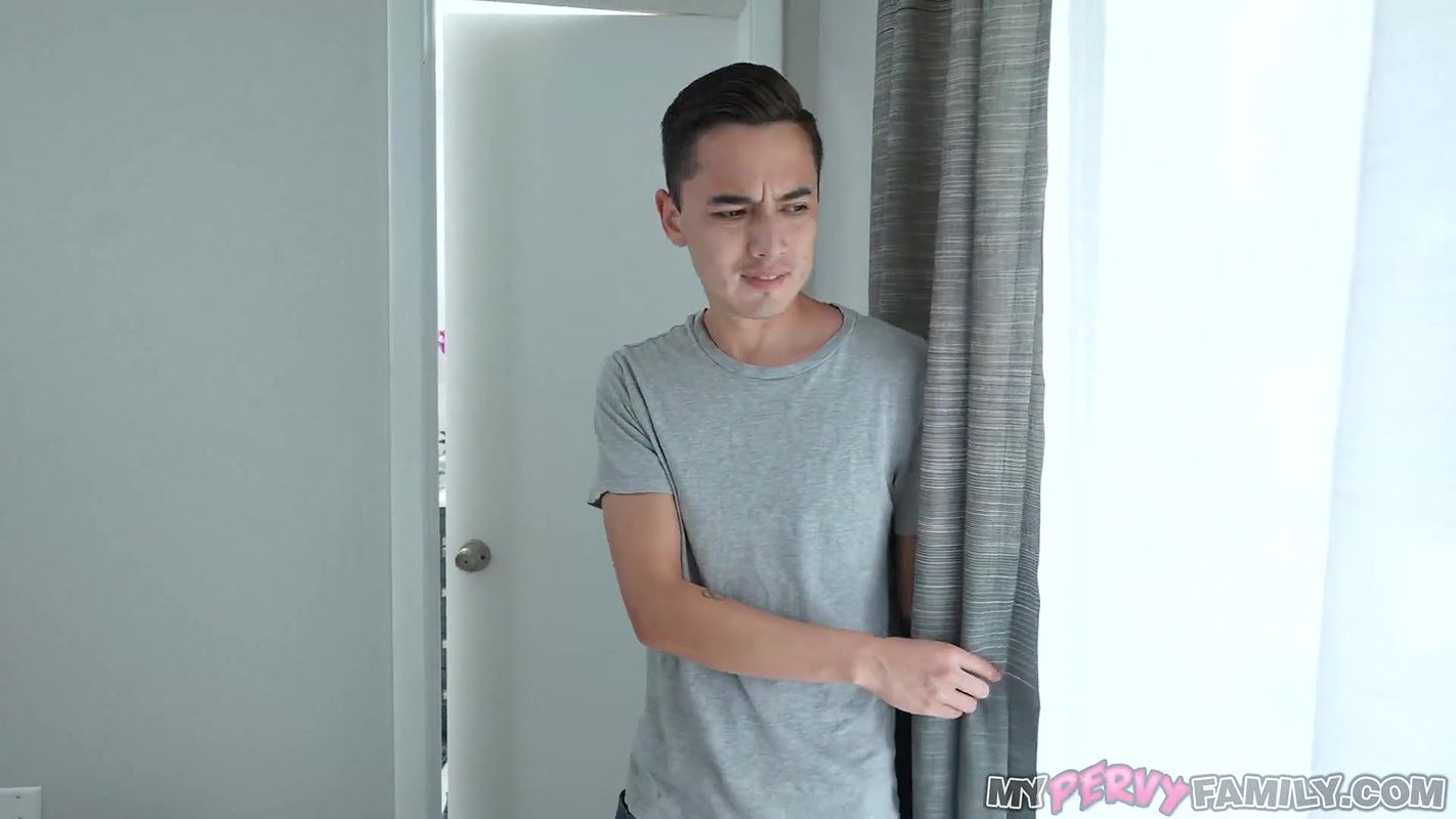 Stepmom Naomi Foxxx Gives Me My First Black Pussy Experience – MyPervyFamily