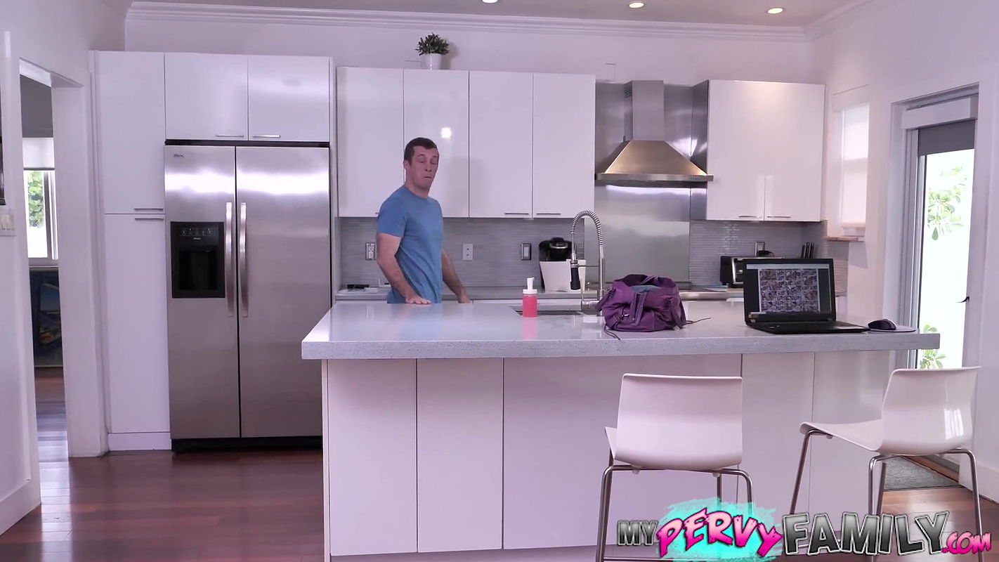 My Step Aunt is a Horny MILF!