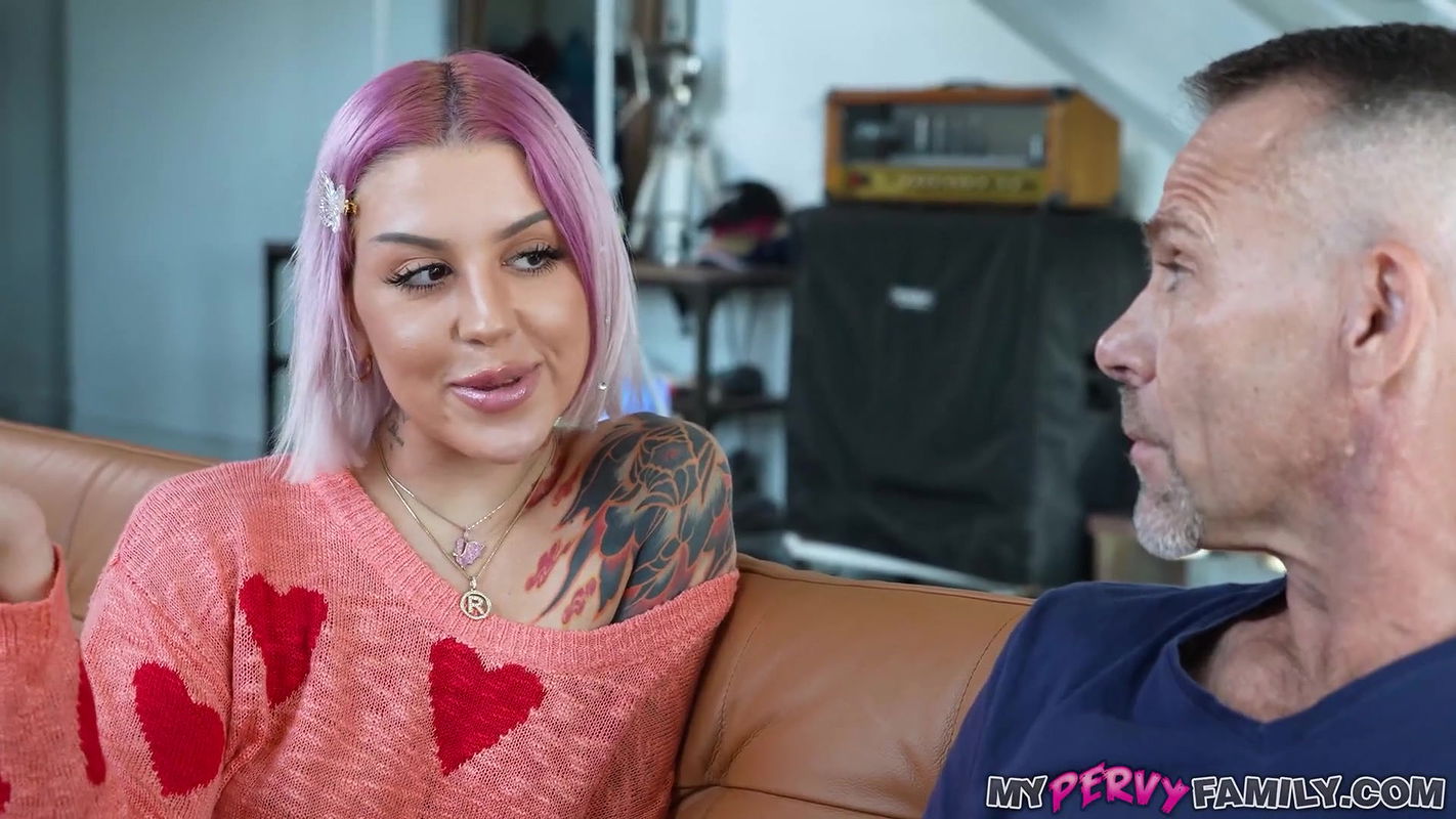 ＂I’M SO SCREWED!＂, Why Did I Fuck Her？ Stepdaughetr Wants More OF StepDads Cock – Luna Legend