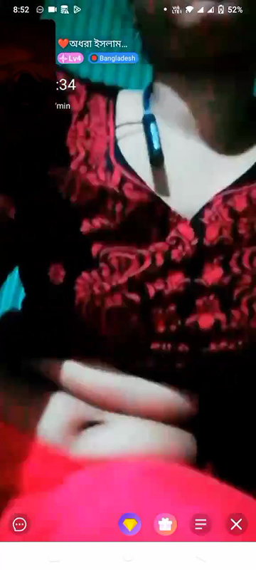 Bangladeshi boudi showing boobs and pussy on chamet live with face