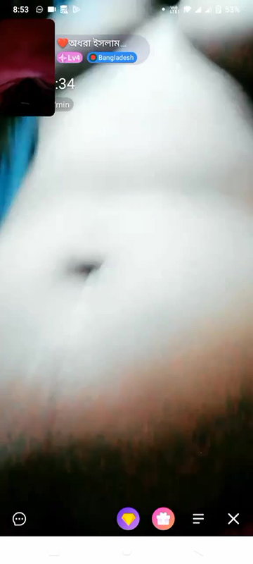 Bangladeshi boudi showing boobs and pussy on chamet live with face