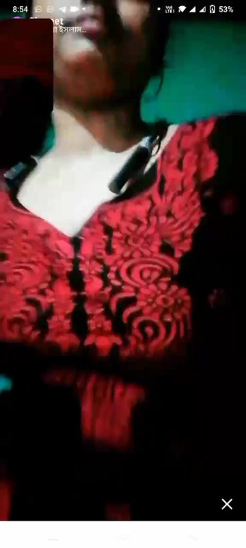 Bangladeshi boudi showing boobs and pussy on chamet live with face