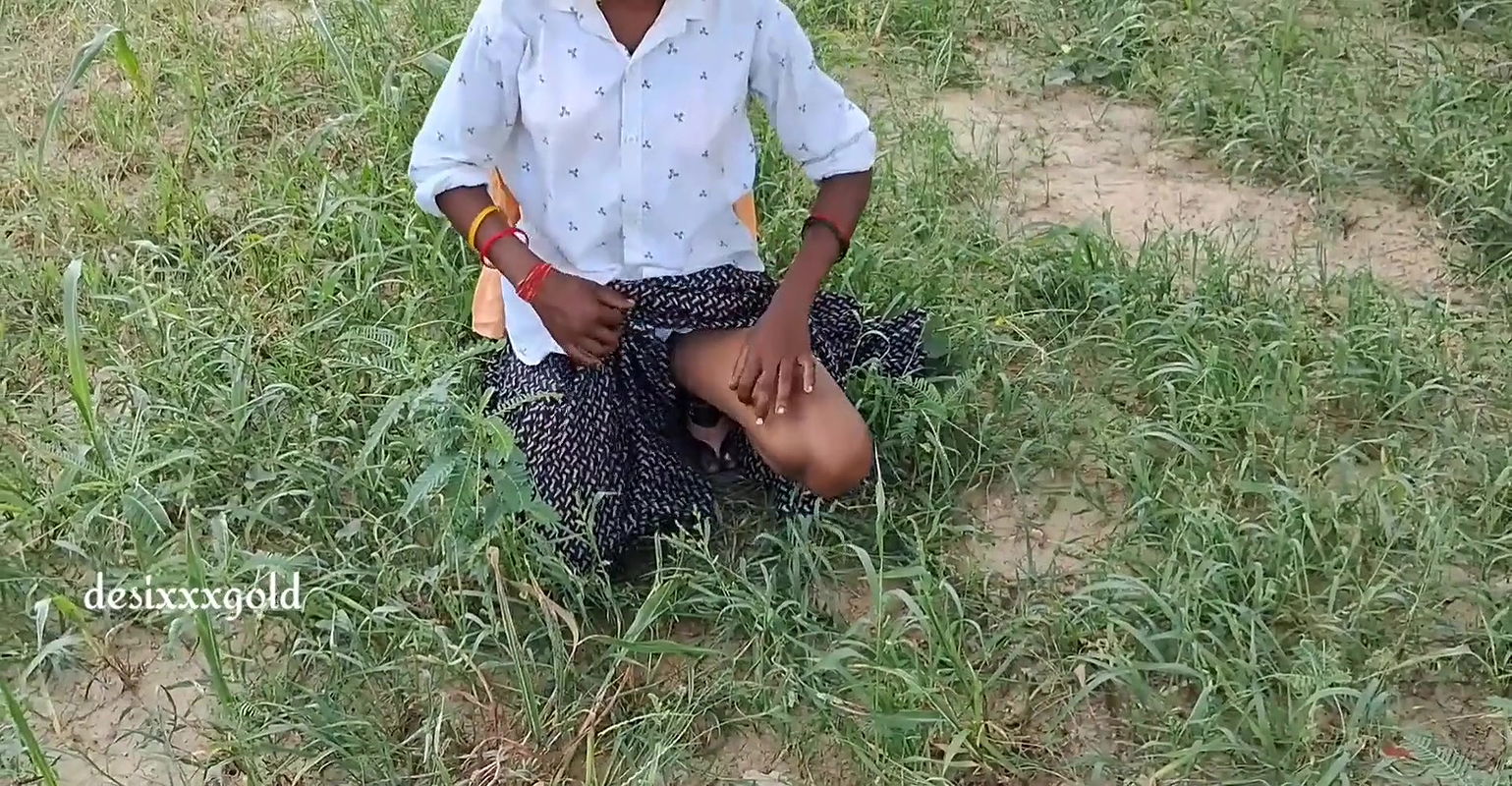 X hamaster My step sister’s ghagra shirt out Dour anal sex roamntuck in house taken very fuck full fuk desi romance hindi sex