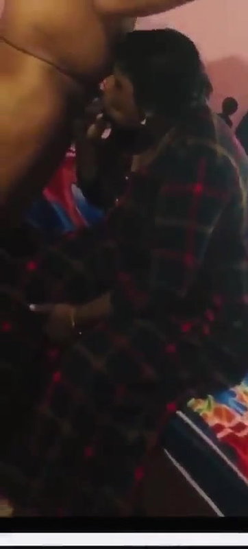 Mature Mallu Slut Aunty Giving Blowjob