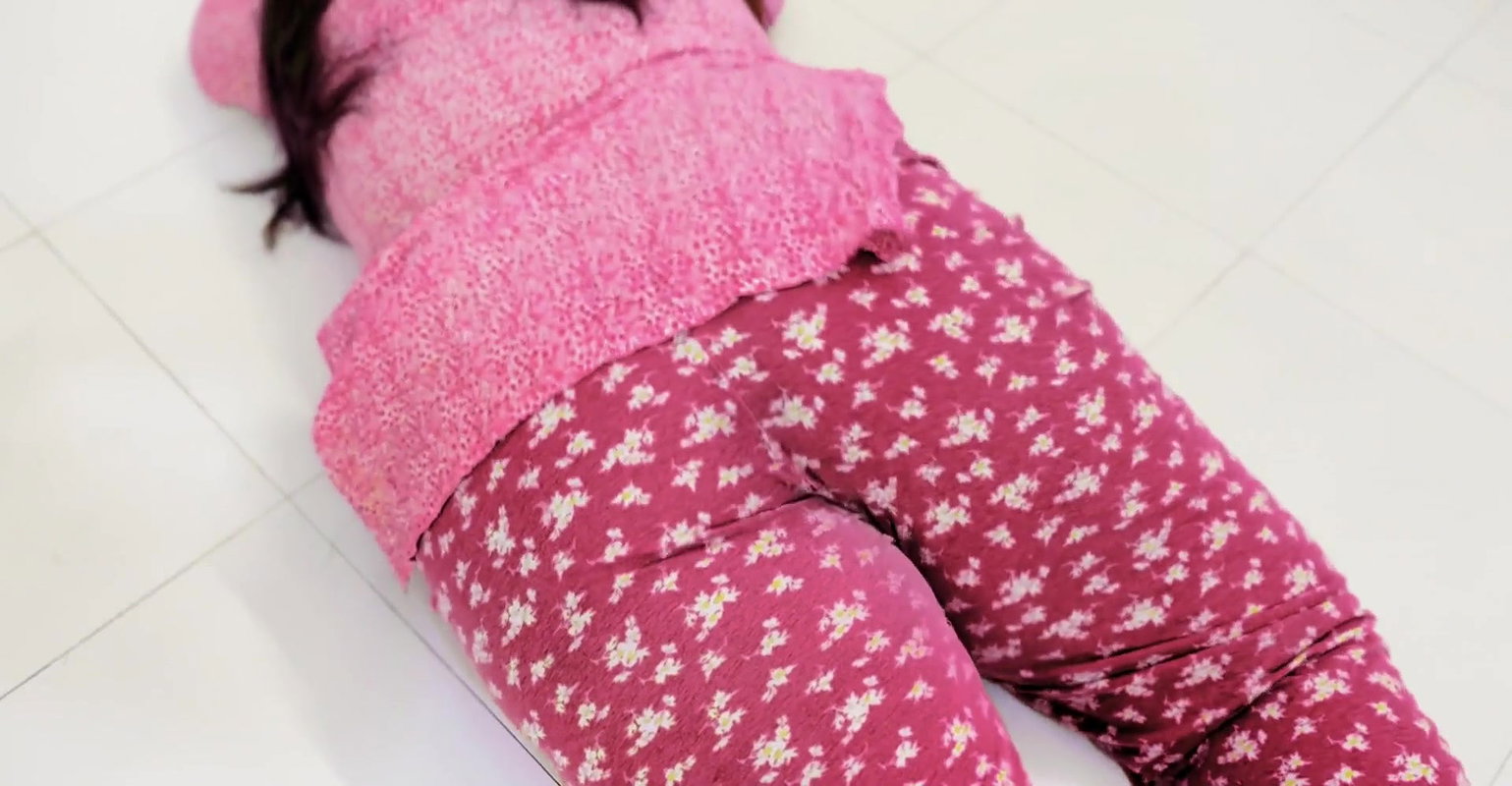 Tamil big ass 19 year old Sexy stepsister fucked by Punjabi step brother while resting in his room – Anal Cumshot (Episode-3)