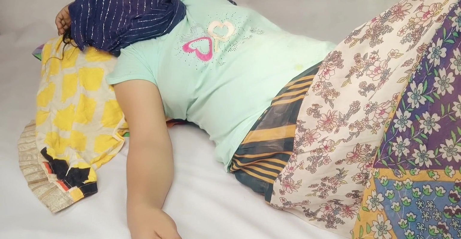 Stepfather Having Sex with His Stepdaughter – Bengali Talking