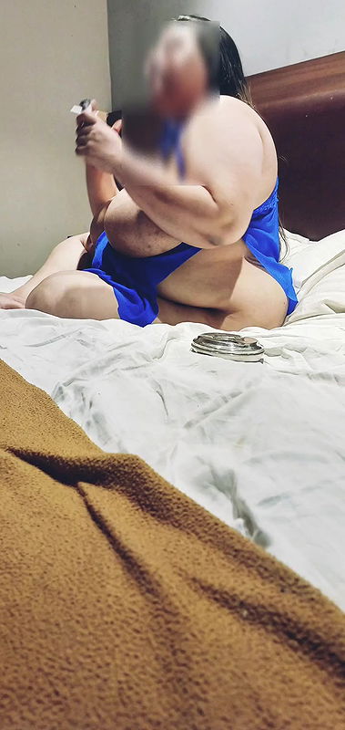 Slide clips of India Bbw Chubby Bhabhi in Blue Lingerie showing boobs big