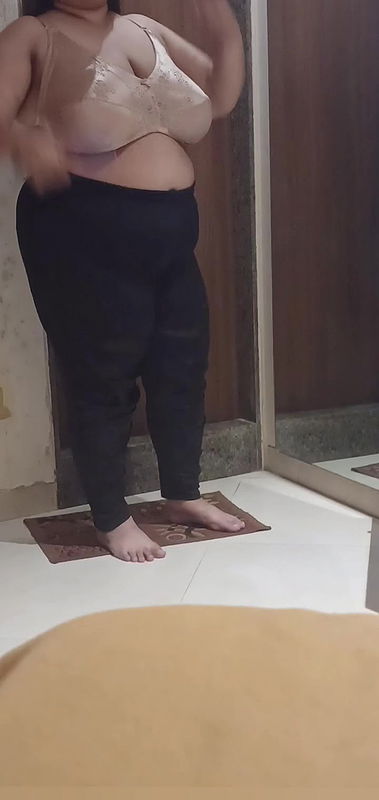 Slide Clips Indian Bbw Chubby Huge Boobs and Huge Ass