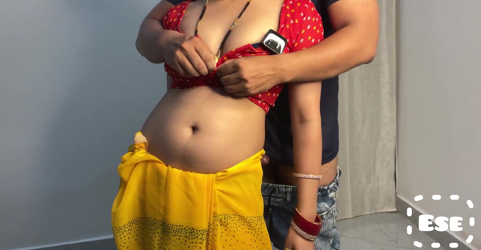 Shararti Padosan Bhabhi Ne kari Masti
