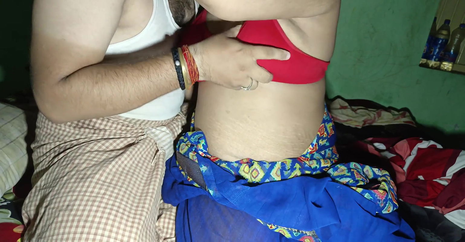 Sexy Sarmila Bhabhi Ko apna Mota lund se Khus Kar diya