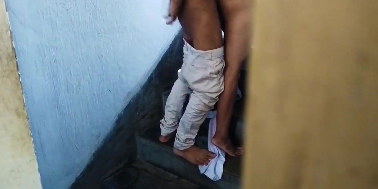 School khatam hone ke baad school ke siri me ghapaghap chudai