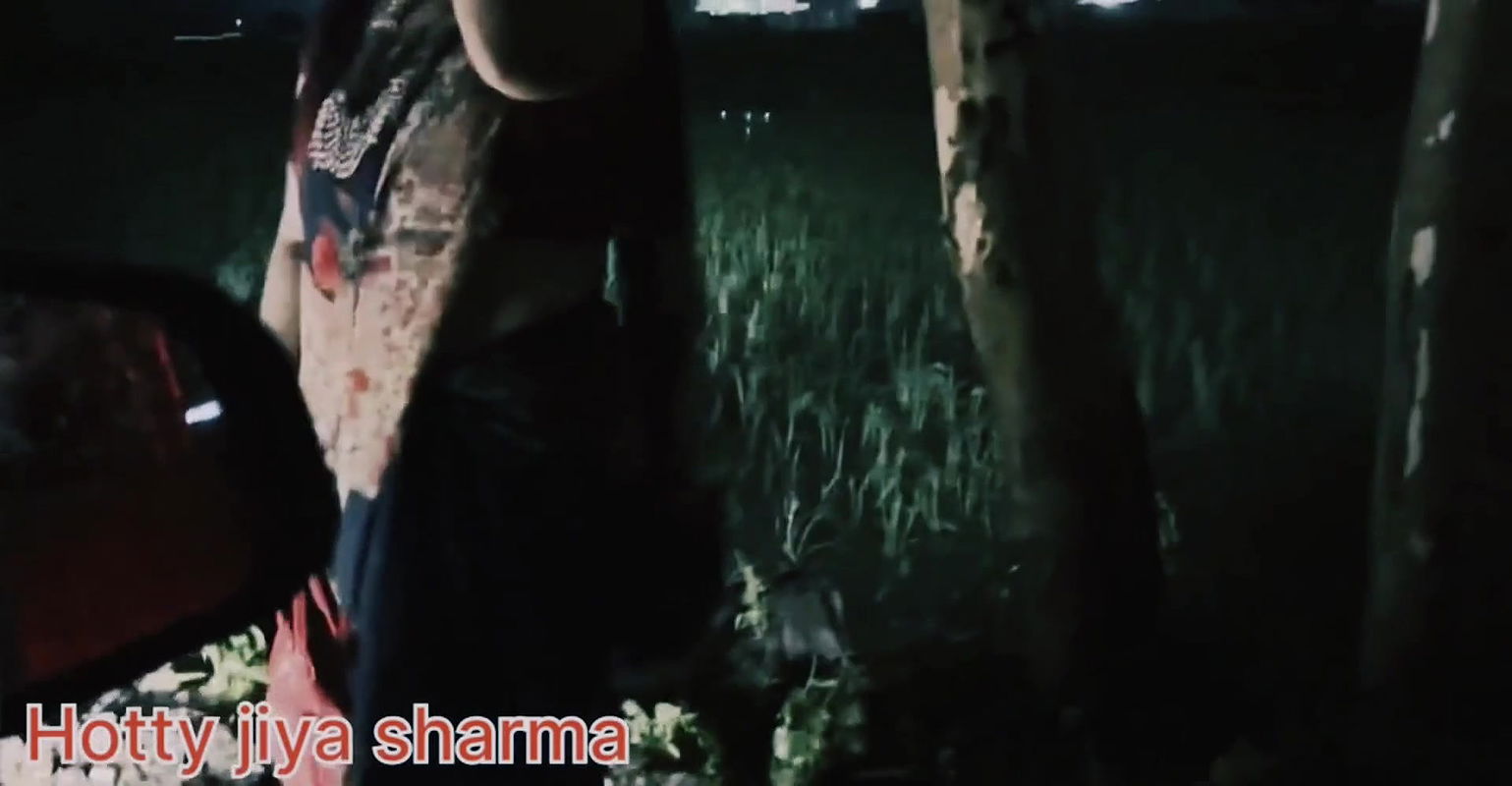 Raat ko Akeli Desi Ladki Ko Fusla Kr Gadi Mein Bithaya Or Chod Kar Sadak Par Hi Vapis Chod Diya