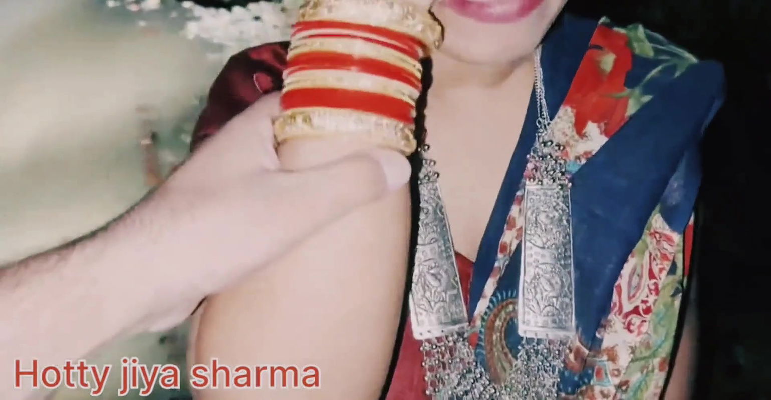 Raat ko Akeli Desi Ladki Ko Fusla Kr Gadi Mein Bithaya Or Chod Kar Sadak Par Hi Vapis Chod Diya