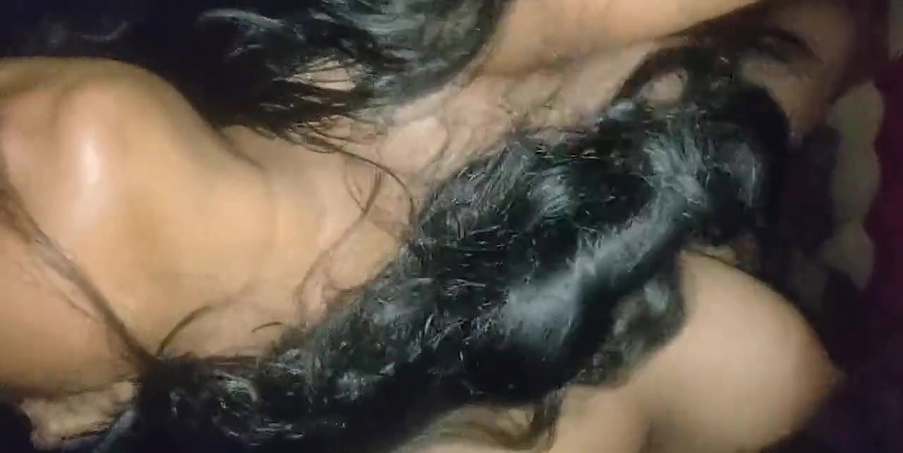 New des video morathi style bhabhi ki mast chudaiii se cht me daldia