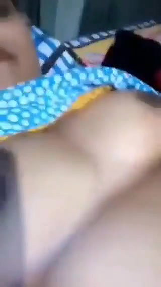 Village bhabhi getting horny
