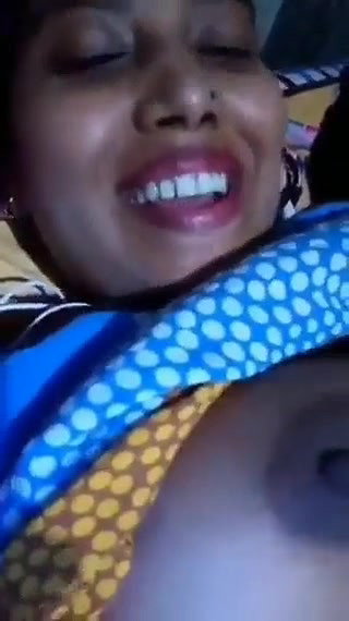 Village bhabhi getting horny