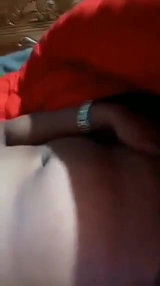 Village bhabhi getting horny