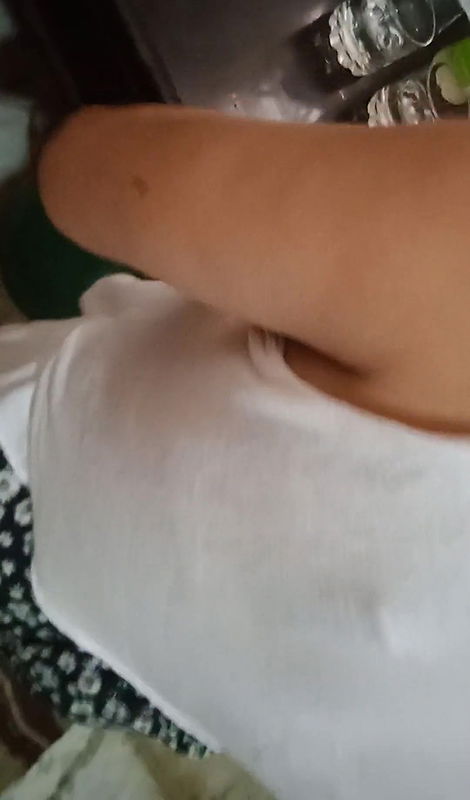 Mom nay nawker kay sath kitchen may choda,hot pussy boobs ,cigarette, alcohol pekar