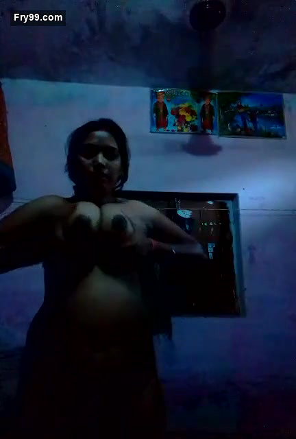 Village unsatisfied bhabhi making video for lover