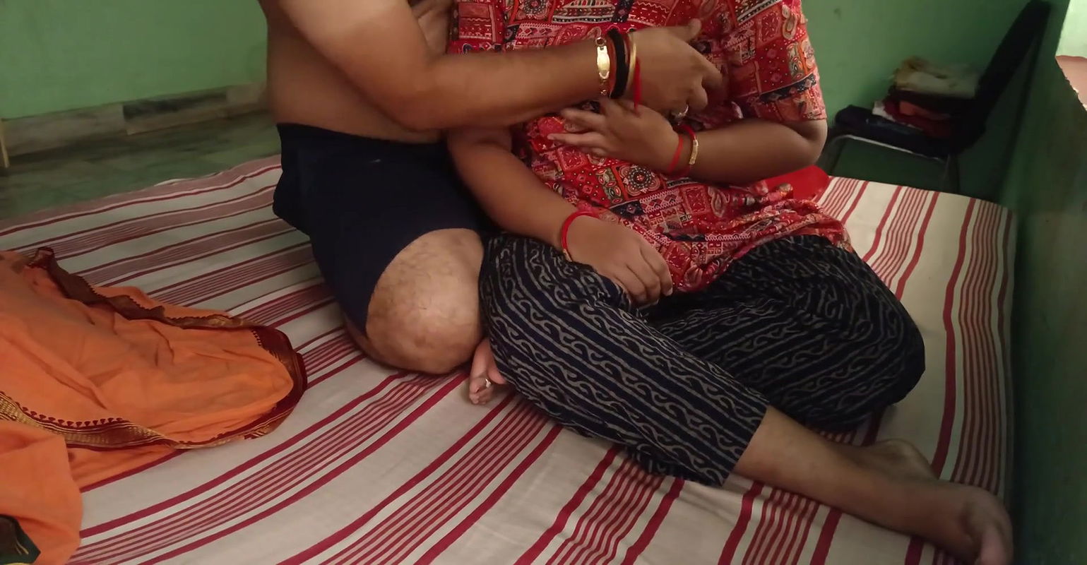 Mausi ke Jawan Beti ko Apne Mota Lund se Choda