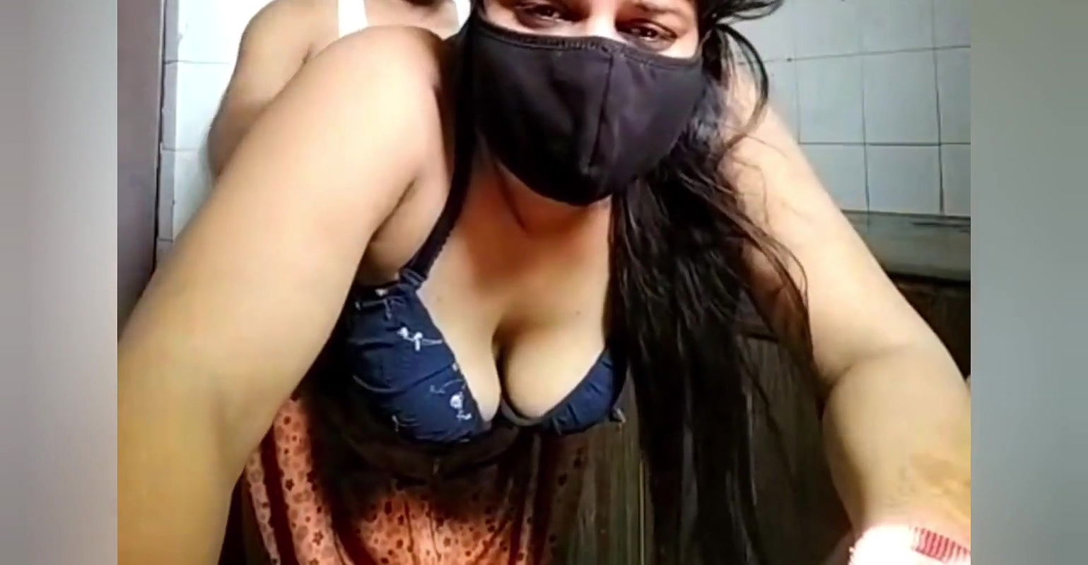 Kitchen sex with my hot room partne