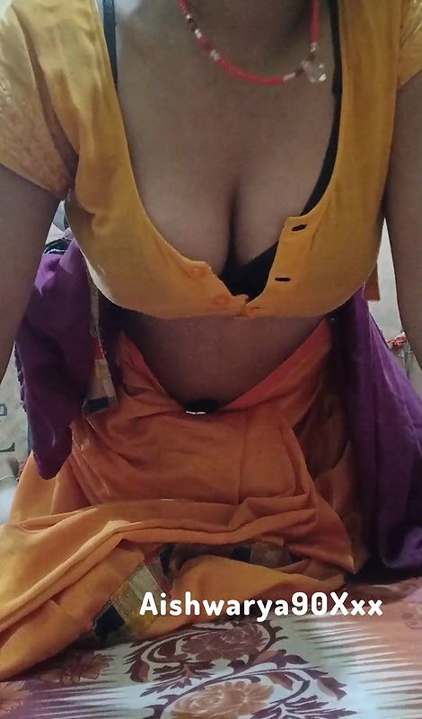 Indian Village wife sex in saree