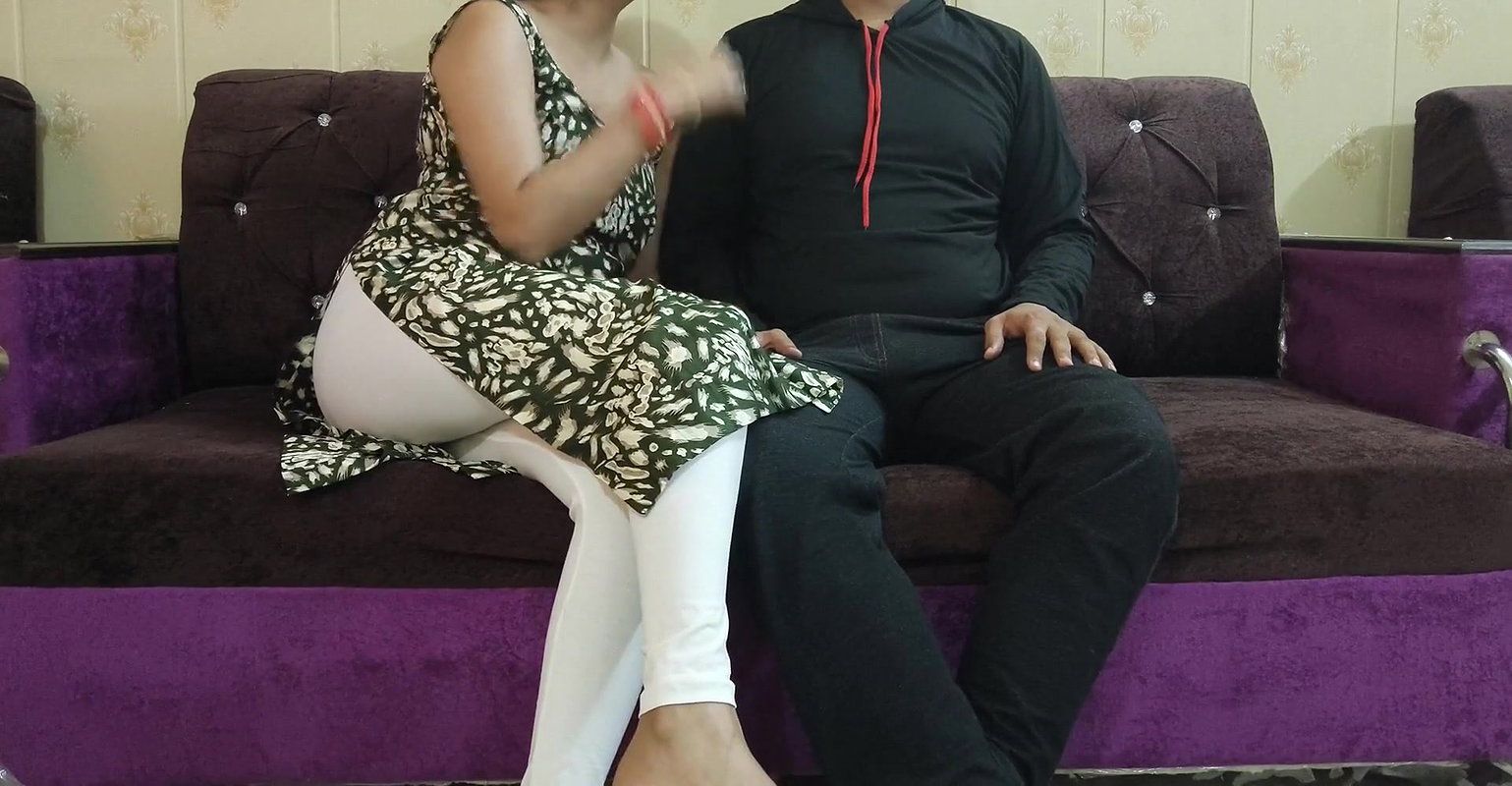 Indian sexy sister in law seduced her brother in law in the hot day