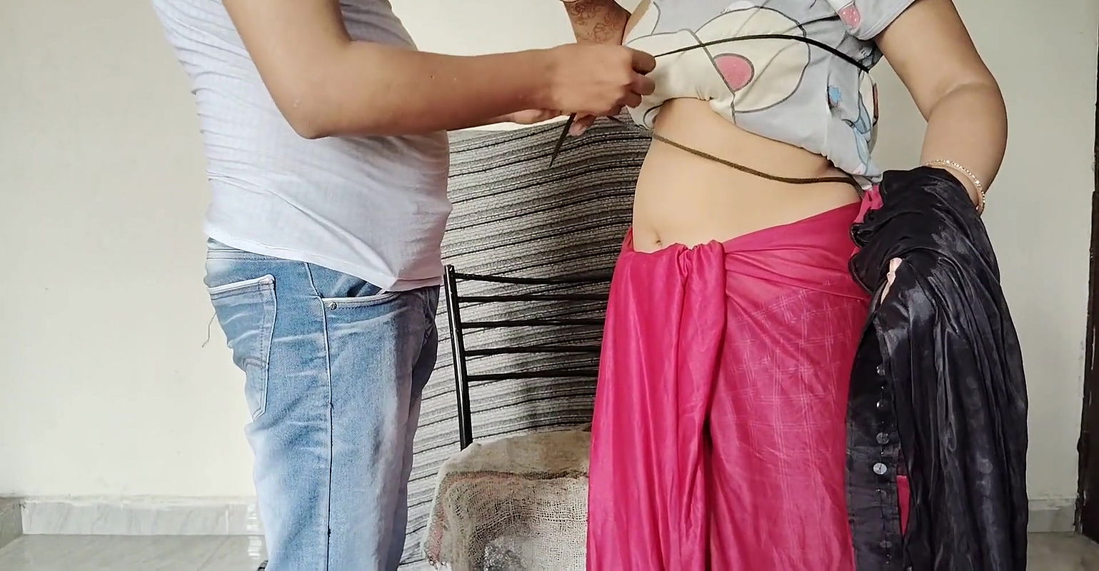 Indian naughty tailor tried to seduce your bijli during clothe oomeasurement