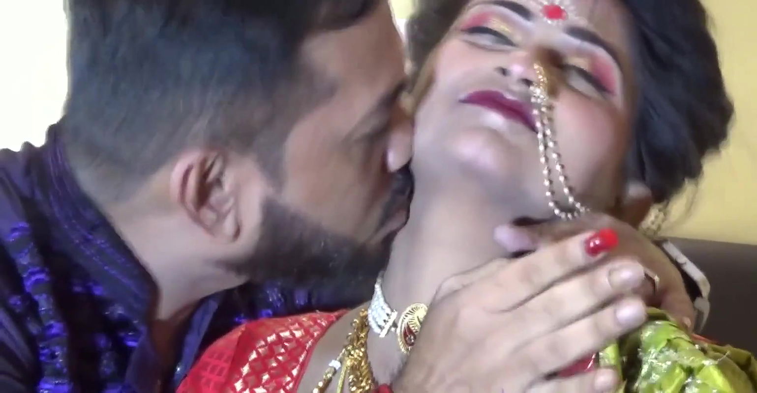 Indian Hot Couple Deep Romance and Fuck
