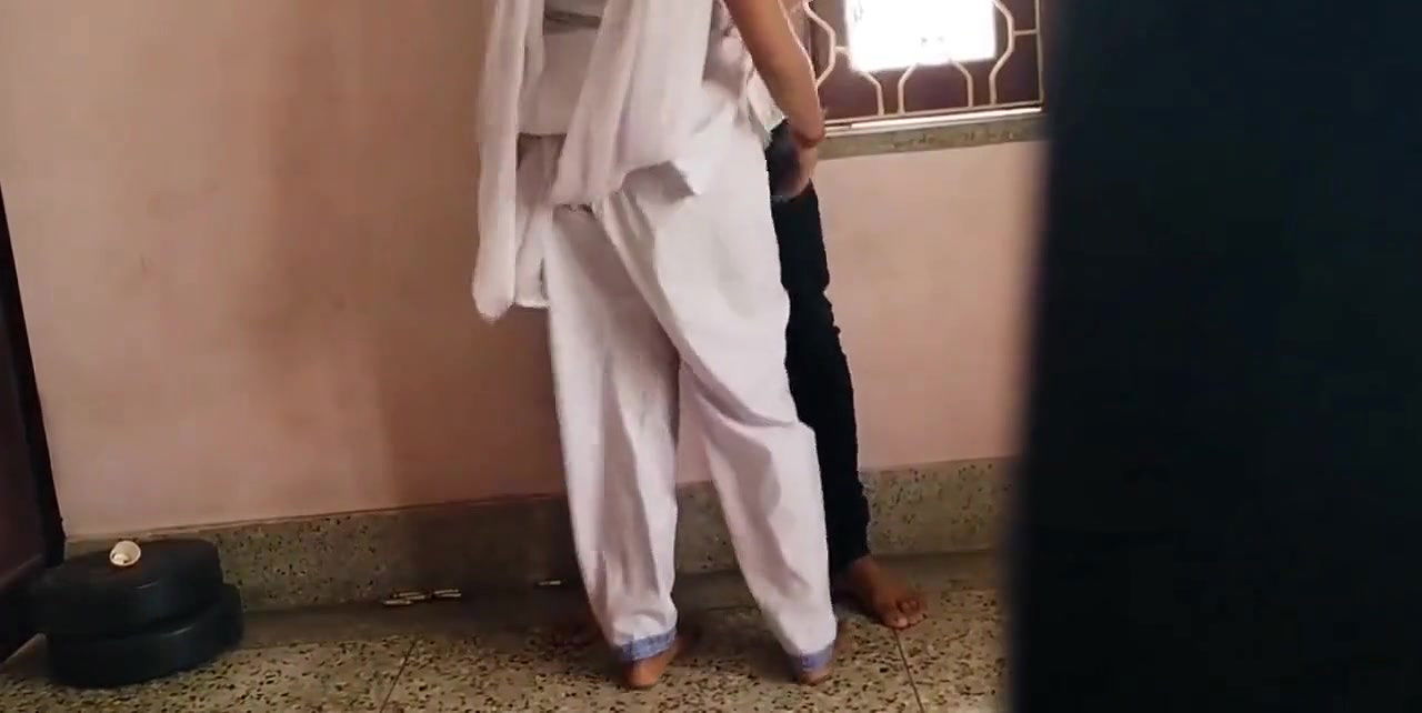 Indian college girl ki churai MMS