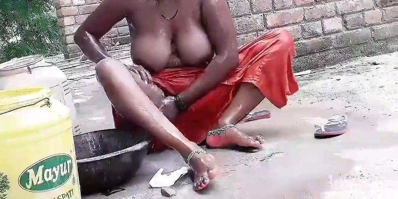 I’m open bathing and fingering her tight pussy, Indian wife bathing